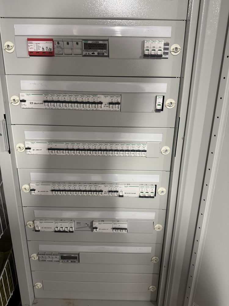 SmartElektro - Elektryk / Usterka / Nowa instalacja / Podwykonawca