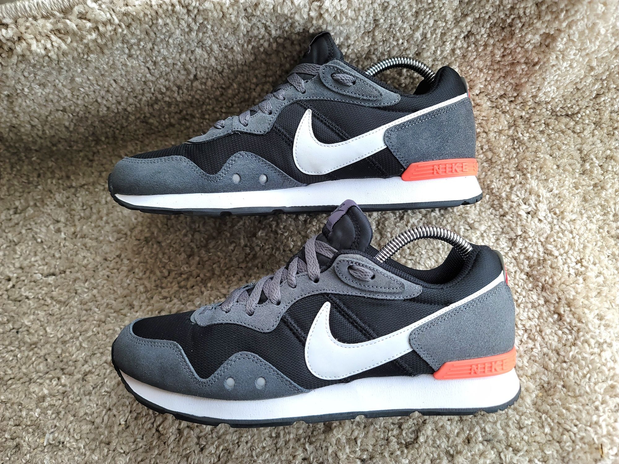 NIKE Venture Runner р 41-42 Оригинал! Беговые кроссовки