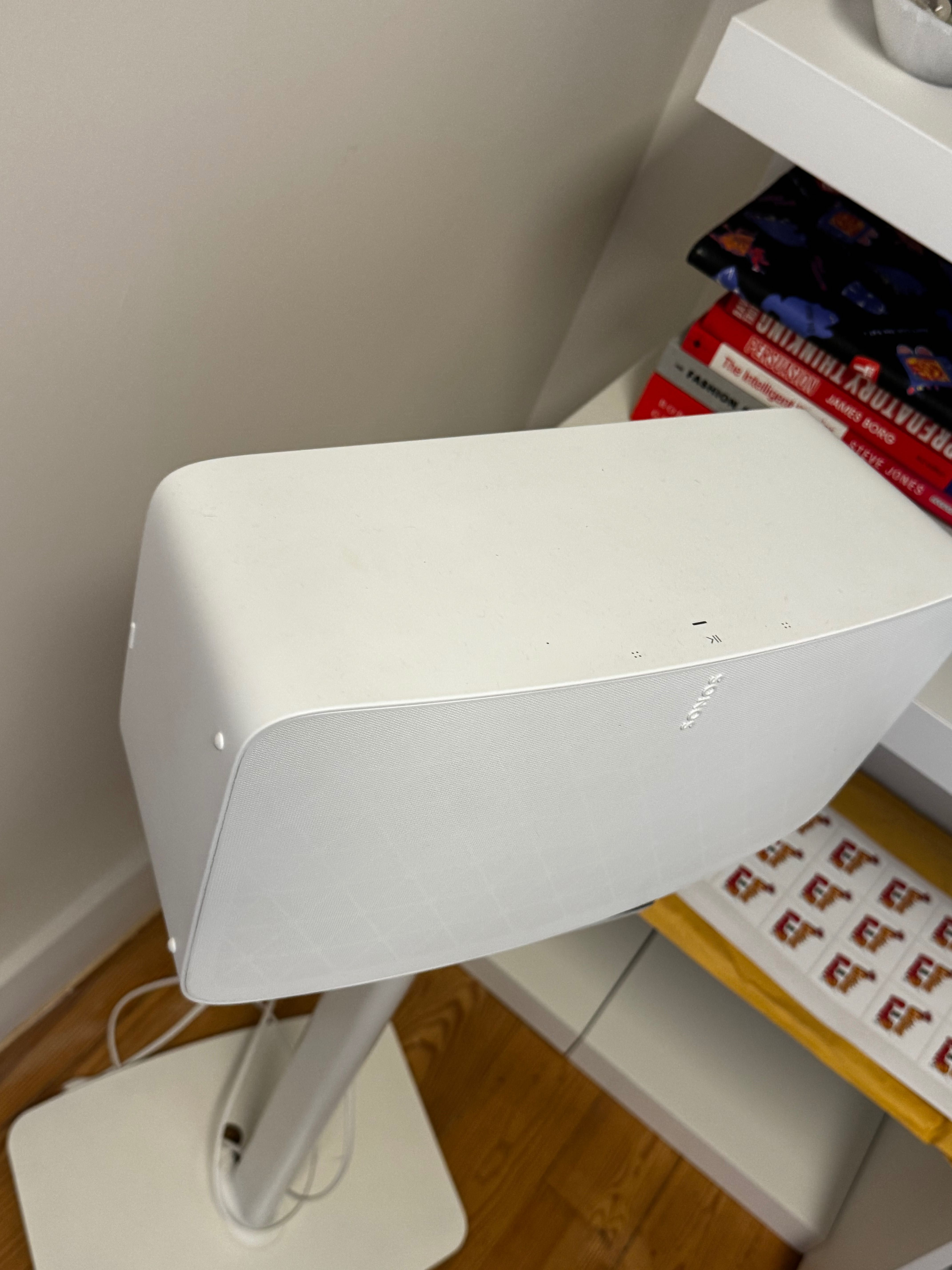 Sonos Five (Gen 2) Speaker w/ Flexson stand