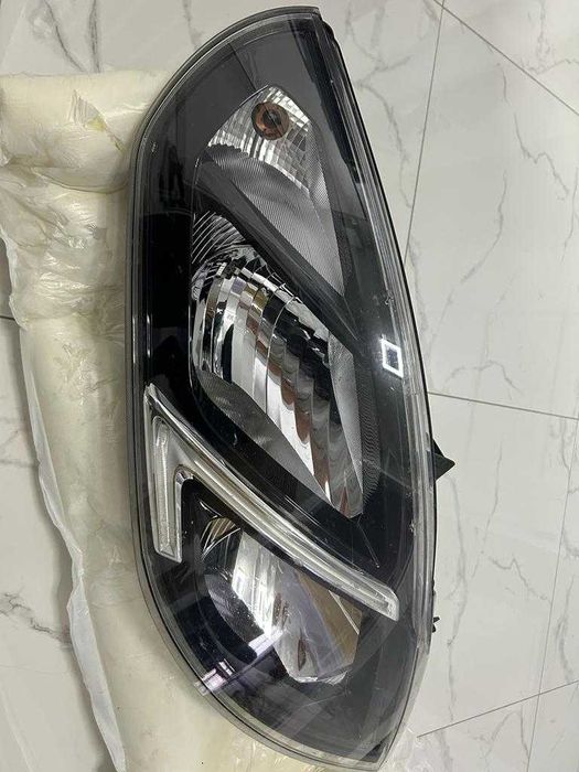 Lampa Opel Movano 2021 polift