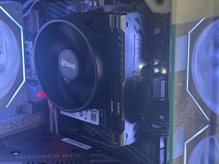 Nowy Komputer Gamingowy RTX 5060 Ryzen 5 16GB RAM Biały Akwarium FV23%