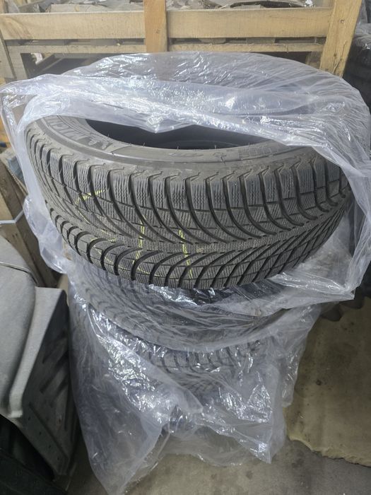 michelin latitude alpin