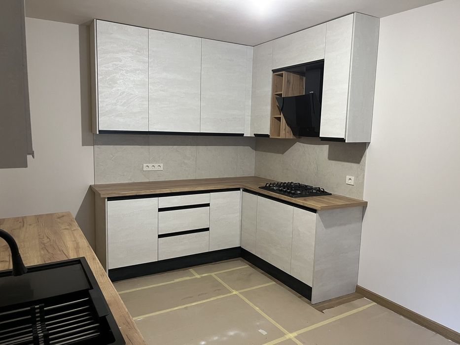 Кухні під замовлення