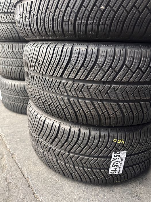 255/45/19 michelin