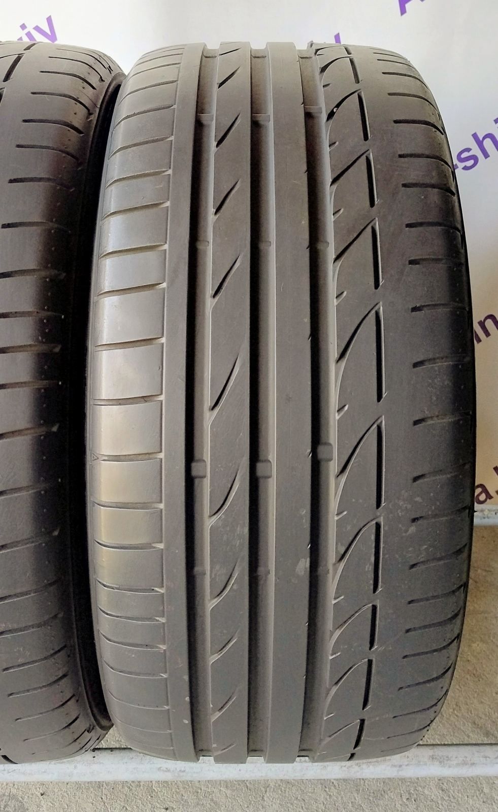Шини літні R18 255/40 Bridgestone Potenza S001 Run Flat