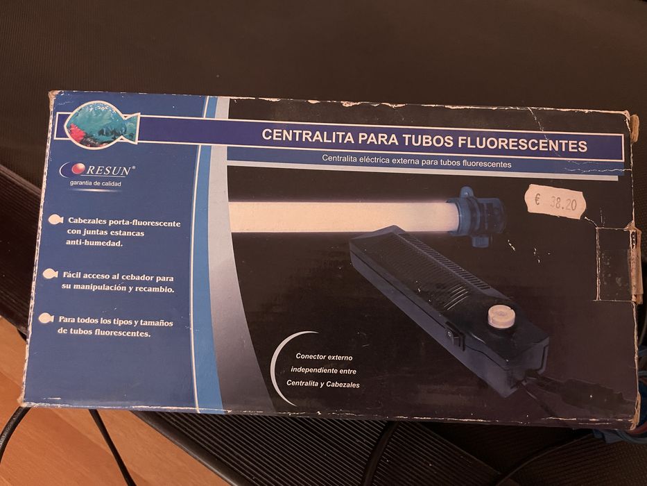 Vende-se vario material de terrario