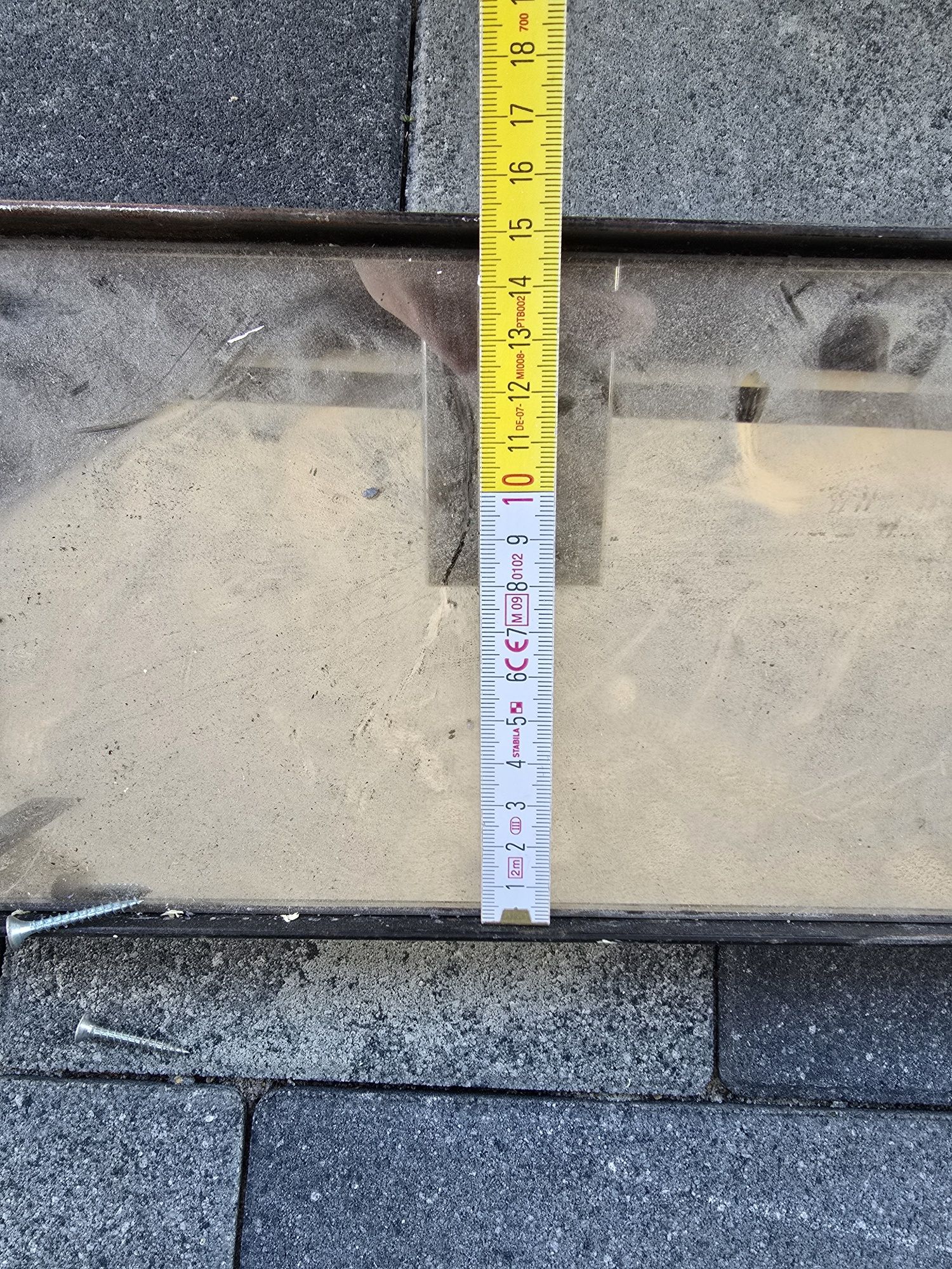 Rustykalne lusterko lustro w kutych metalowych ramach toaletka wieszak