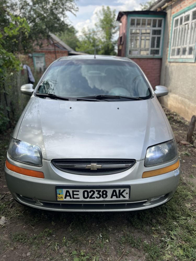 Продам Aveo T200.