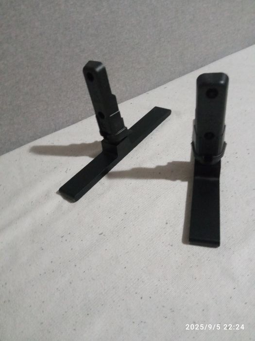 Sprzedam nogi stopy telewizora Toshiba 50QA4C63DG