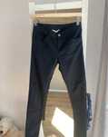 Czarne jeansy H&M