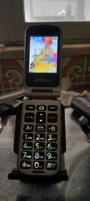 Telemóvel SOS em bom estado