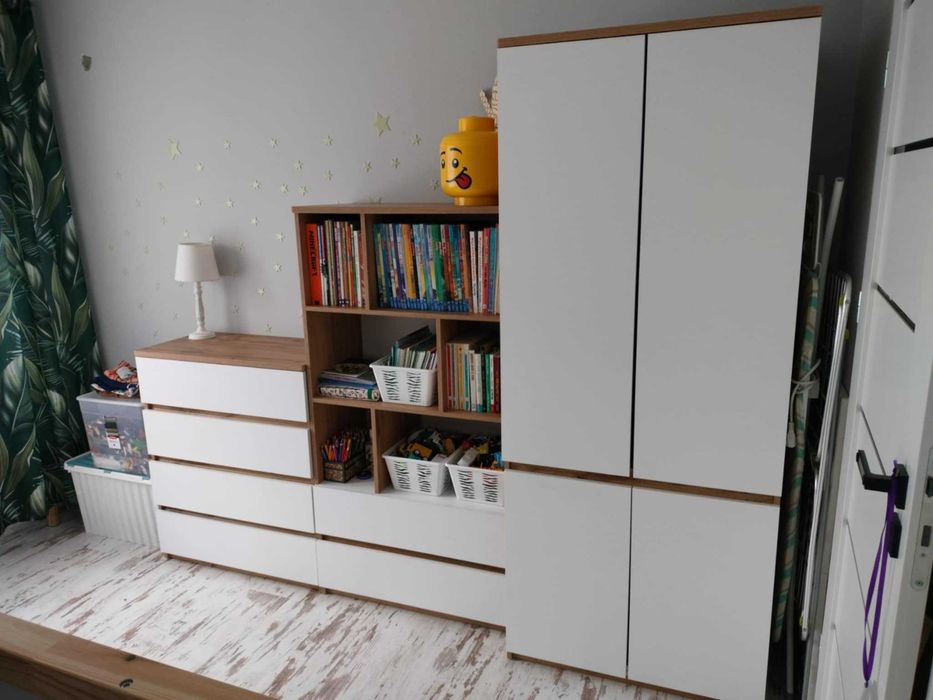 Komplet mebli do salonu/sypialni/kuchni: 2x komoda, regał, szafa