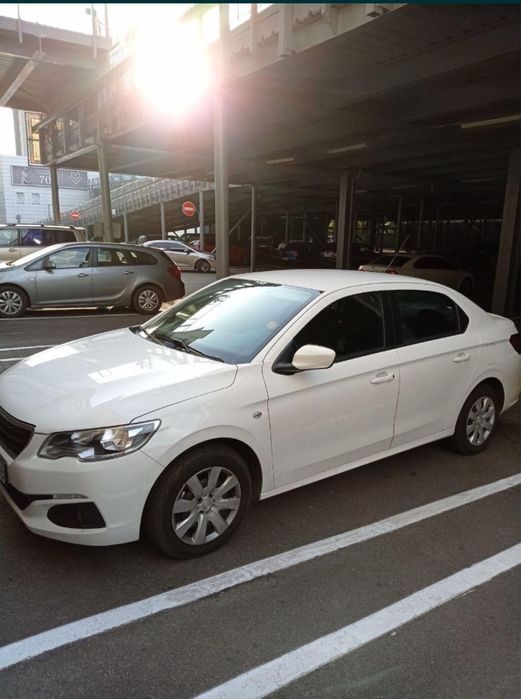 Аренда авто Peugeot 301 Bolt/Uklon Comfort