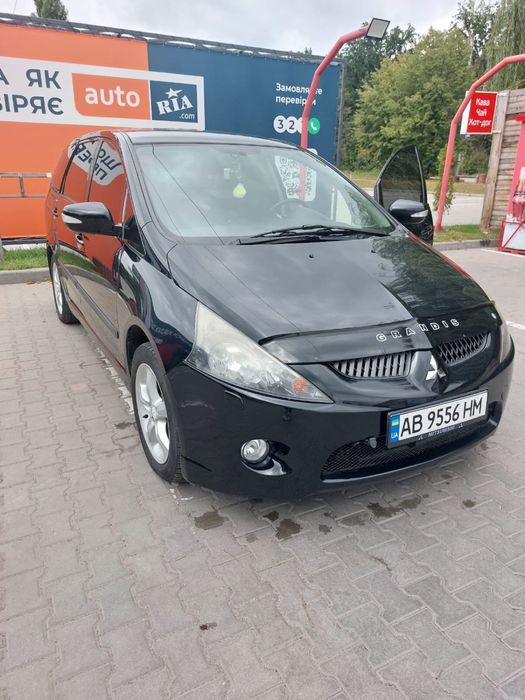 Продам Mitsubishi Grandis
