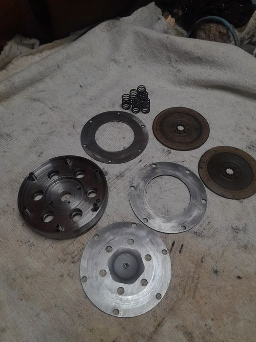 Комплект щеплення з маховиком на мт днепр як новий