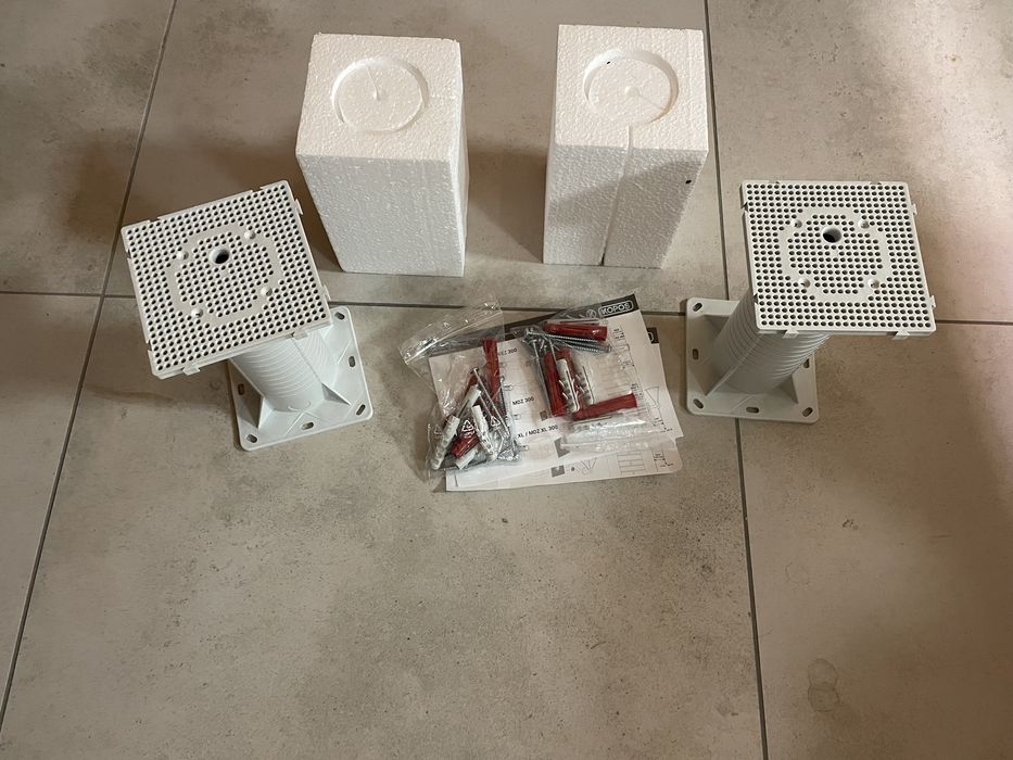 2x Płyta montażowa-puszka elektroinstalacyjna do elewacji 50-200 mm