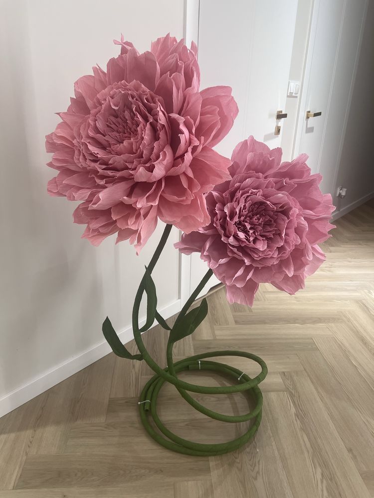 Kwiaty giganty peonie dekoracje urodziny sluby