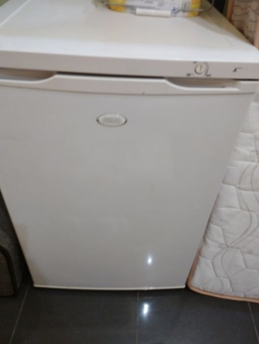 Морозильна камера холодильник