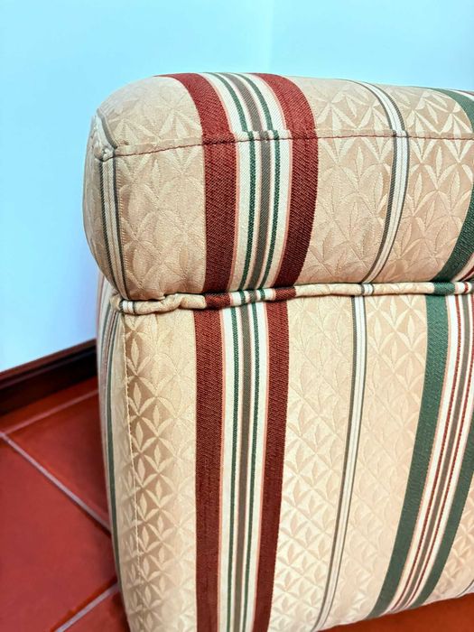 Puff (de sofá) em Seda