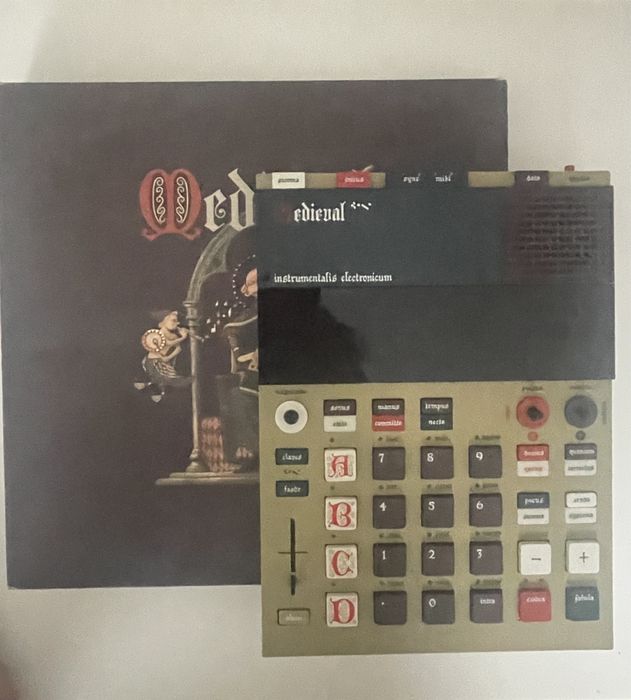 Teenage engineering  ep-1320 sampler