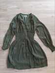 Sukienka khaki Reserved m38
