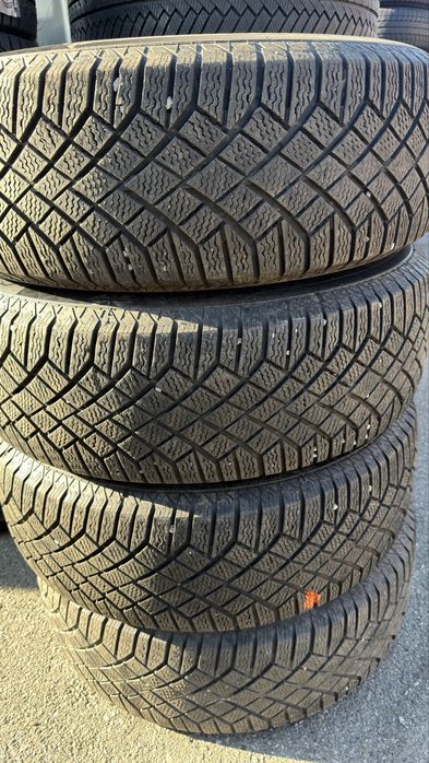 235/65/18 Continental Viking Contact 7