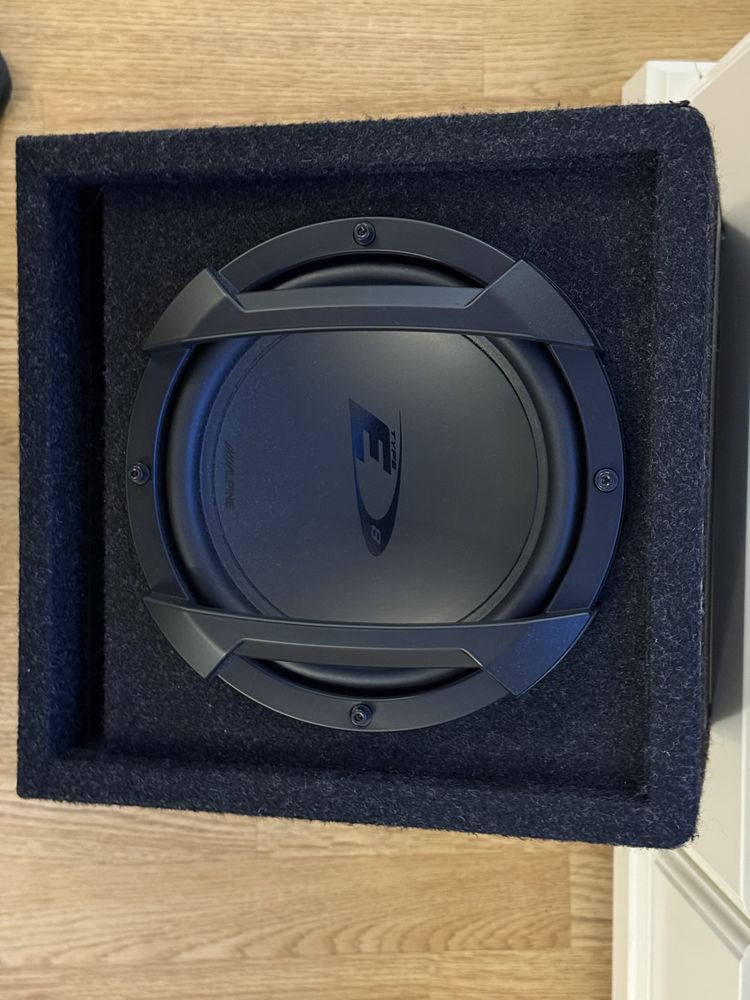 Subwoofer ALPINE SWE-815+pilot