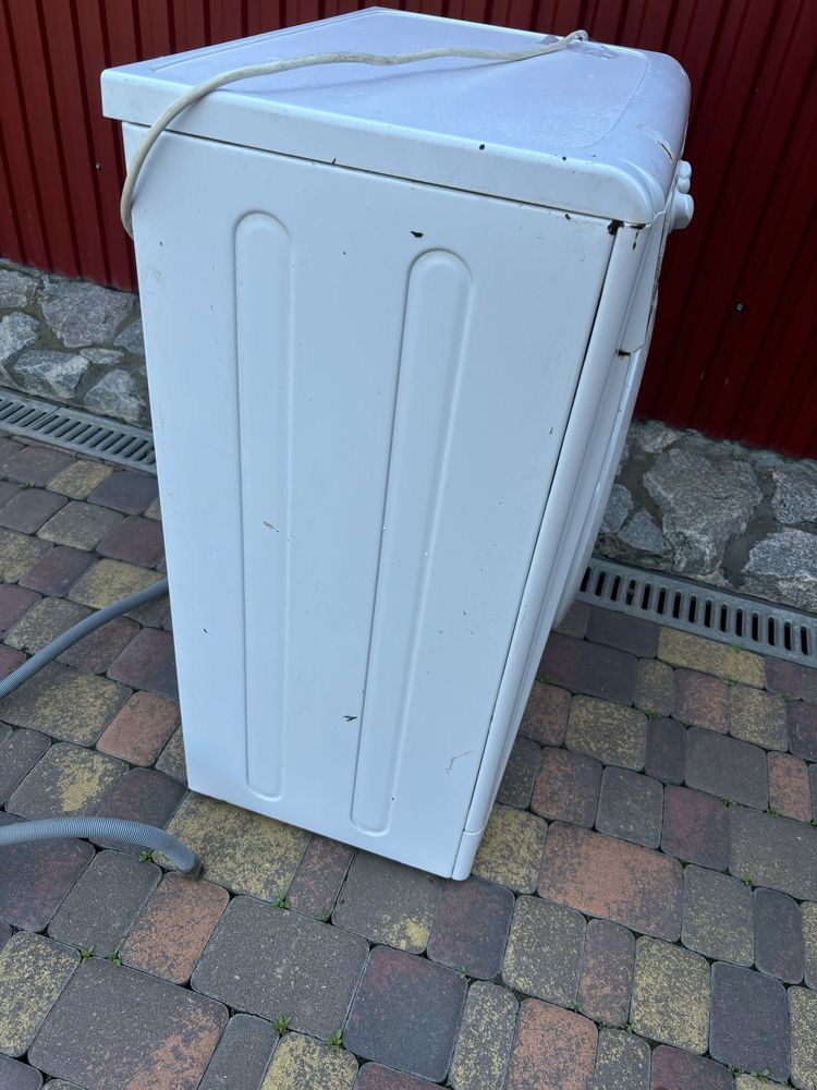 Продам стиральную машинку