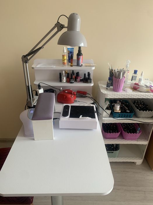 Манікюр,нарощення,педикюр