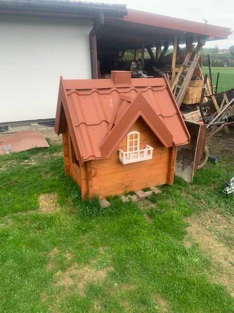 Buda dla psa nowa