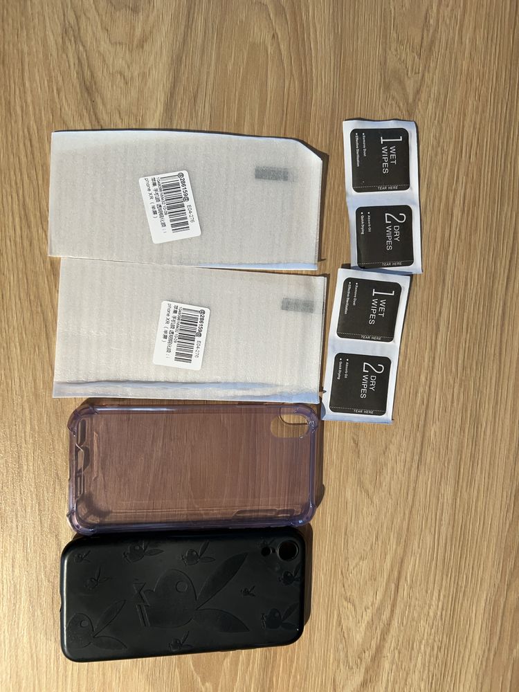 iPhone XR używany w cenie etui i szklo hartowane
