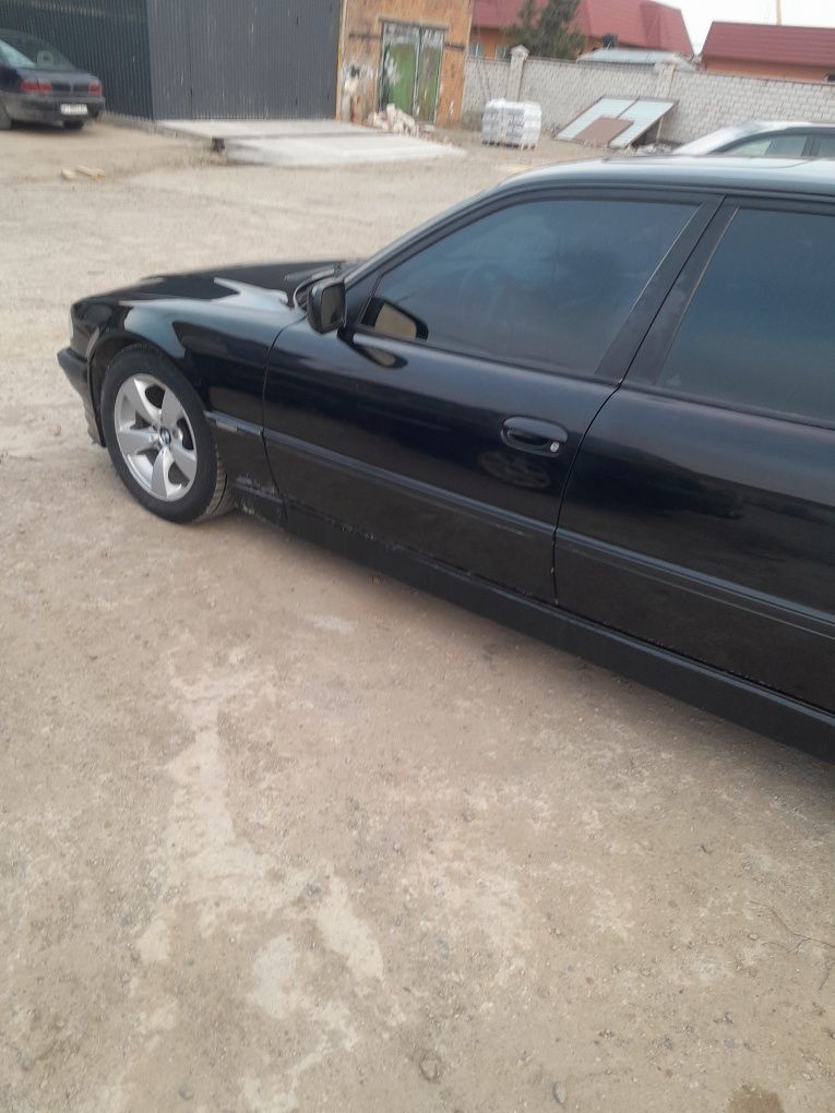 Продам BMW е38 м57 3.0
