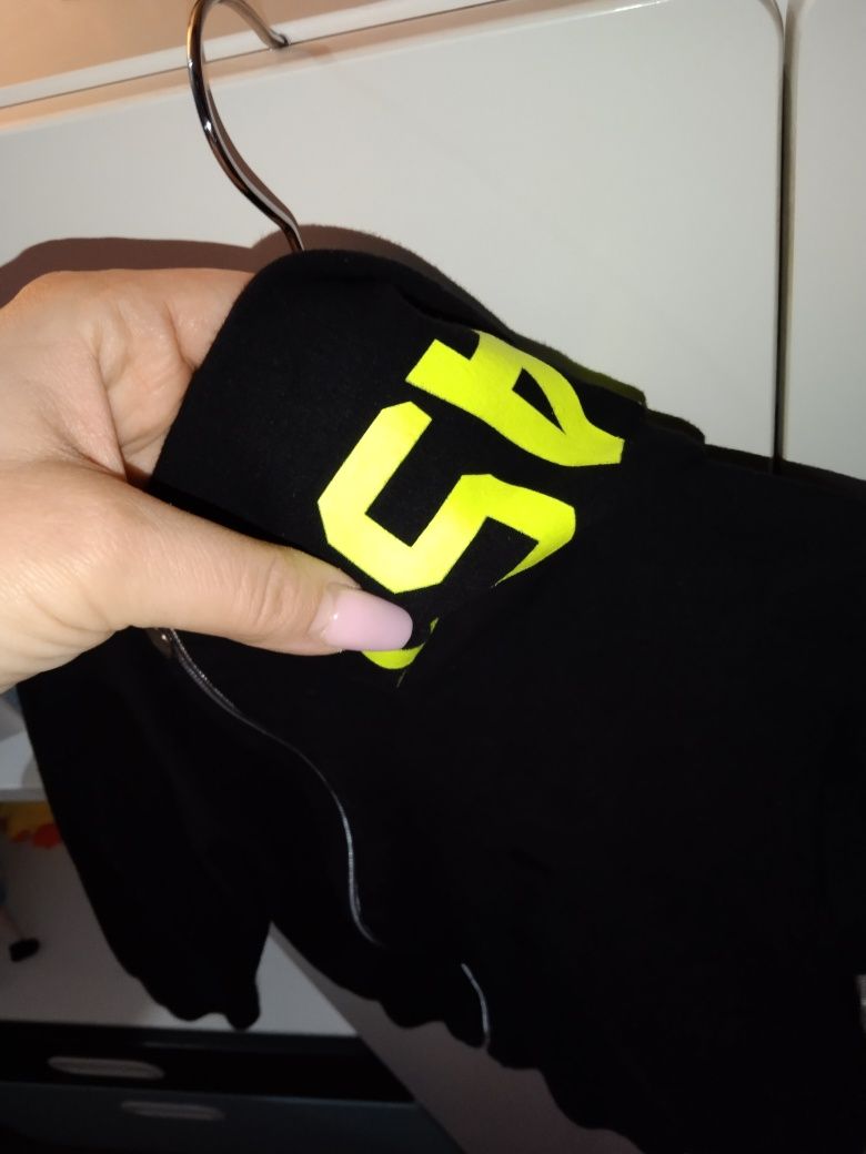 Bluza z kapturem na zamek
