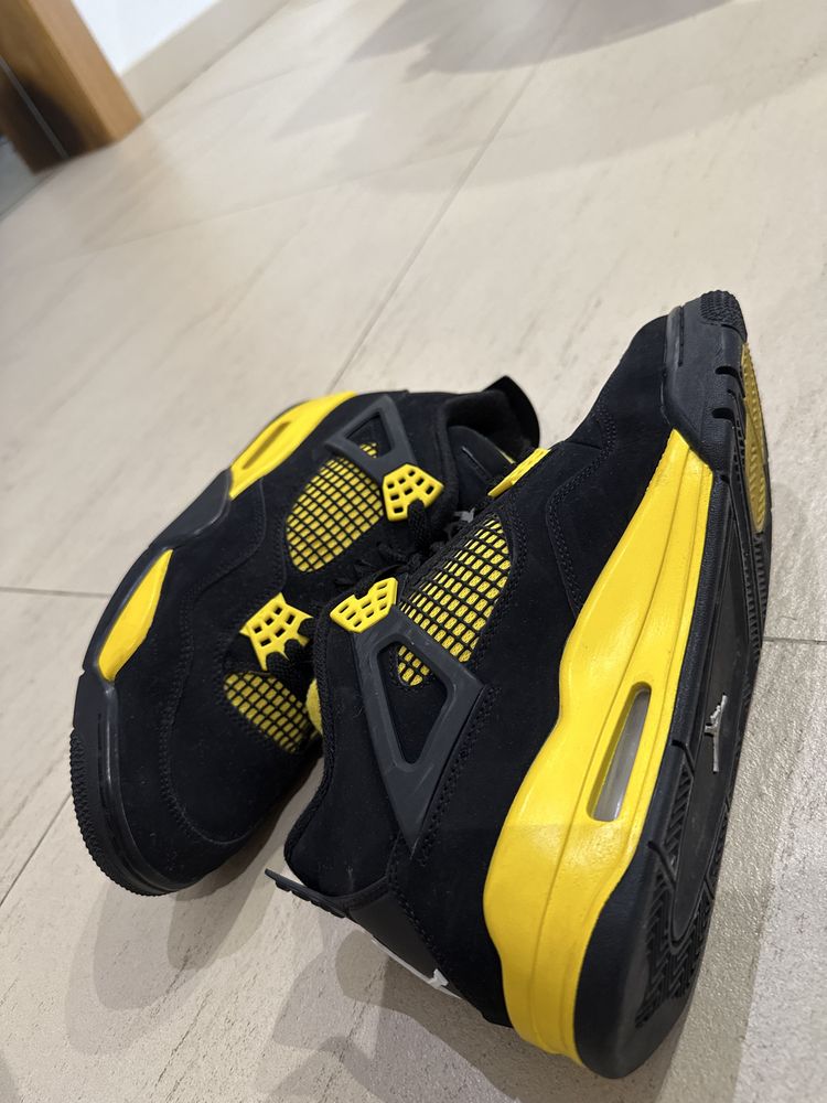 Nike air jordan 4 yellow