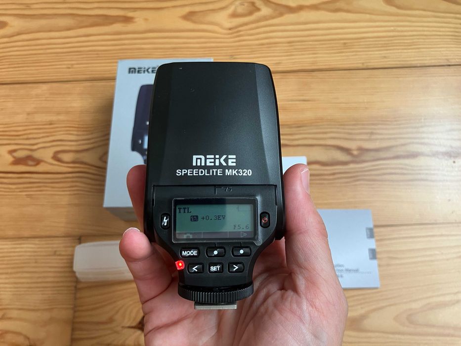 Flash MK320 para Fujifilm