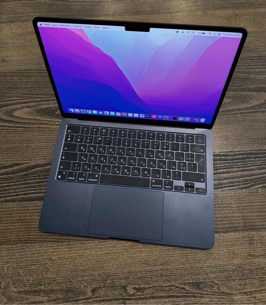 850 $ MacBook Air 13" 2022  M2 / 8 GB / 256gb SSD ЯК НОВИЙ