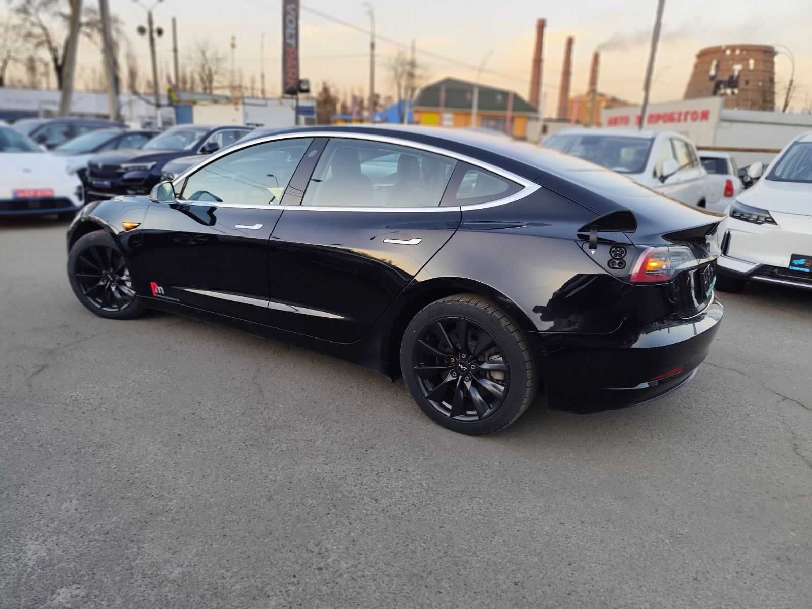 TESLA Model 3  Long Range AWD