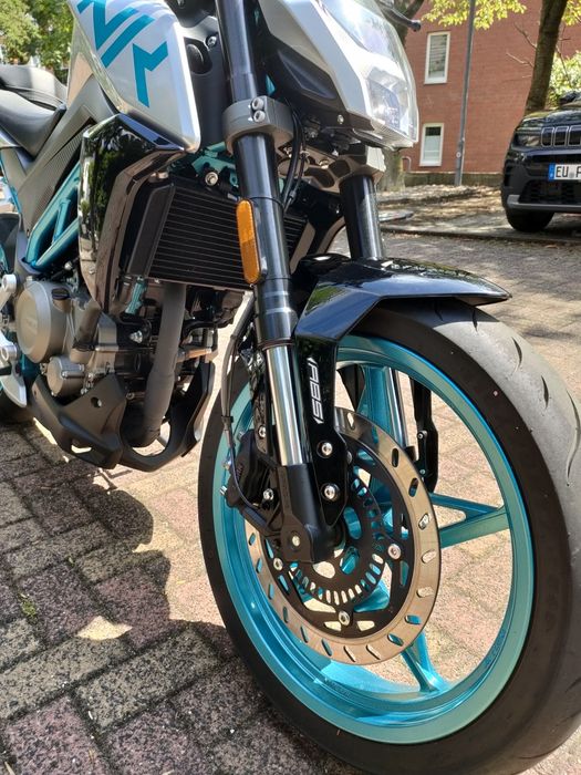 CF Moto 125  do sprzedania 26 koni .  Na kategorie B .Przebieg tylko 5