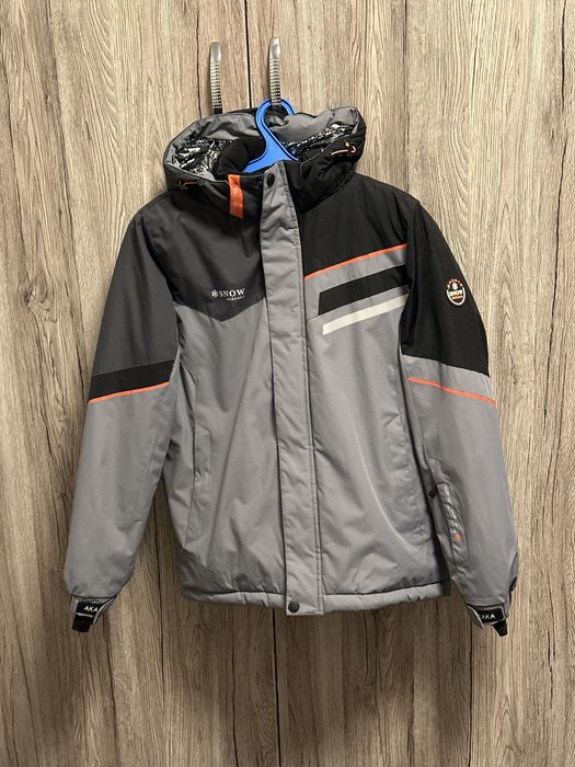 Продам зимову термо куртку на підлітка