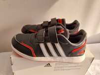 Buty adidas. Sportowe. Rozmiar 35 dla chłopca