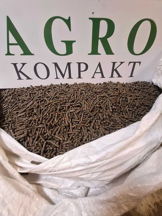 wysłodka melasowana, olej sojowy , kukurydza, jęczmień , melasa .