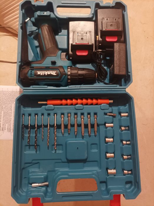 Продам шуруповерт макіта