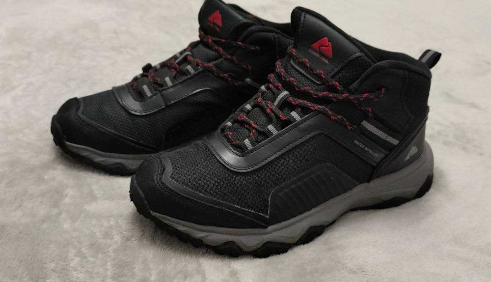 Черевики низькі з мембраною Ozark Trail Mid Hiker 38,5 розміру