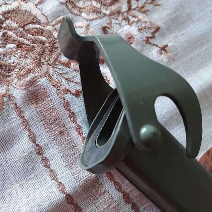 Lejek do kanistra doczepinany wojskowy