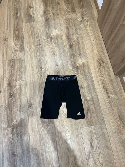 Чоловічі велосипедки тайтси adidas оригінал( розмір L)