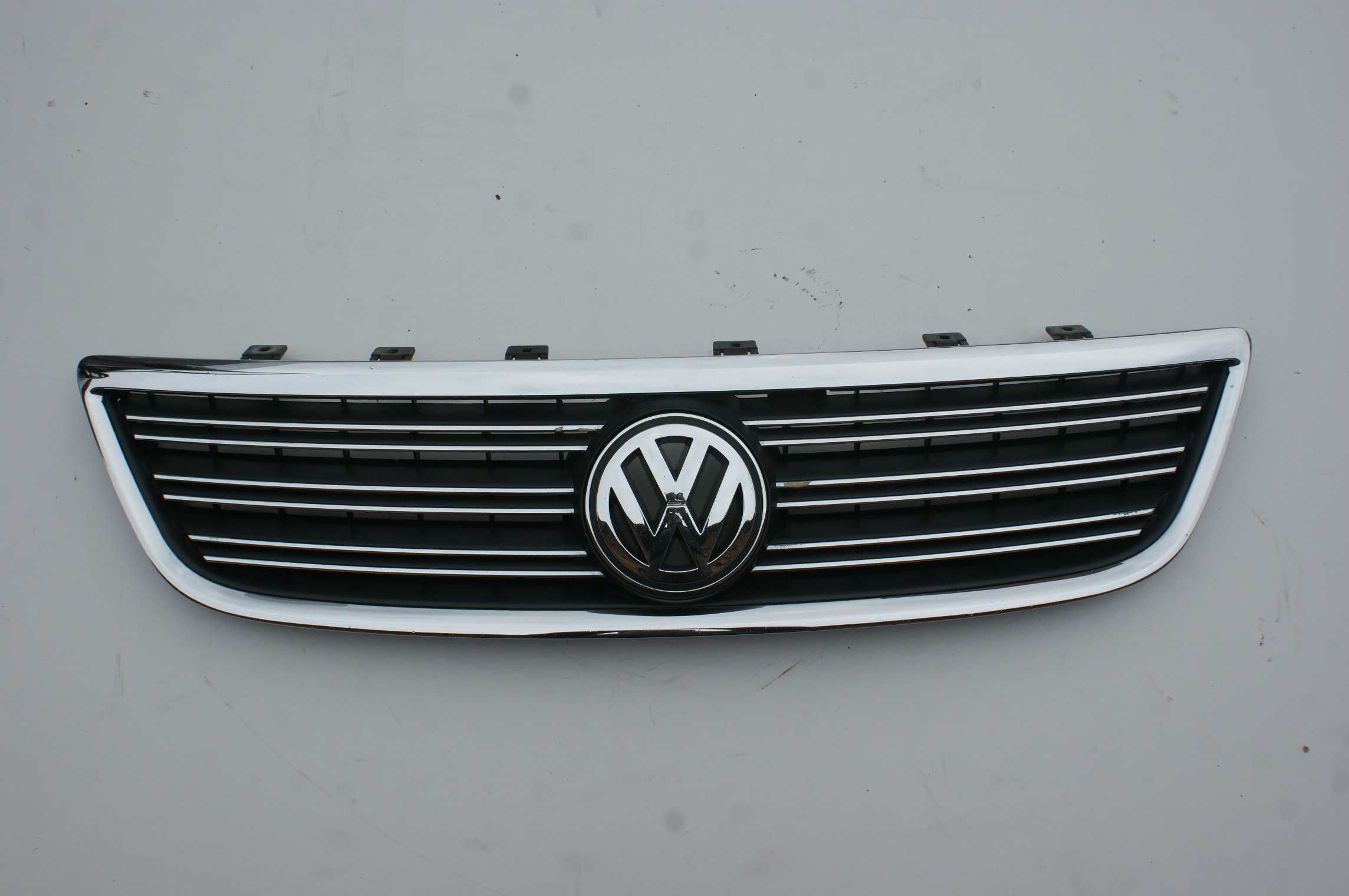 VW Phaeton Grill Atrapa 3D0 651H Ładna