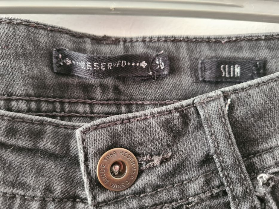 Spodnie denim reserved