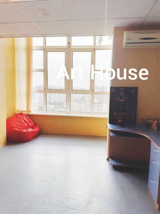 Світлий офіс, зал + 2 кабінети, Драгоманова, 80м2, Позняки