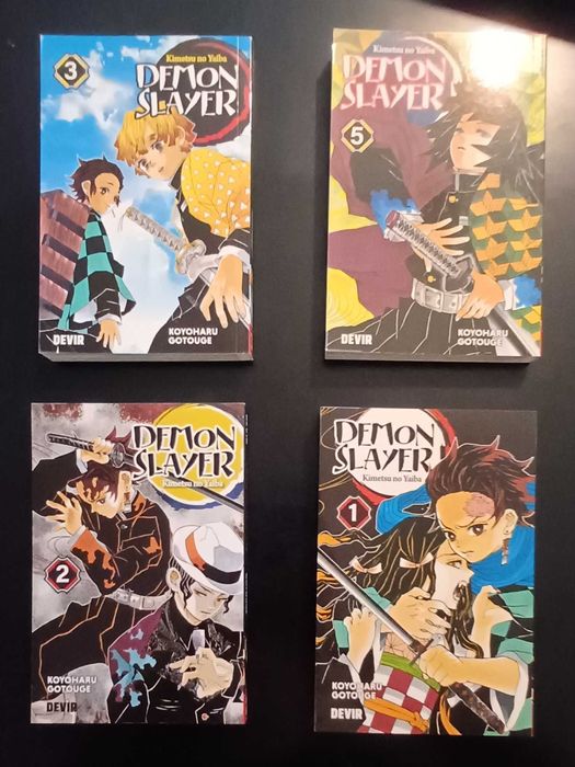 Mangá Demond Slayer vol 1-3 e 5, 6€ cada