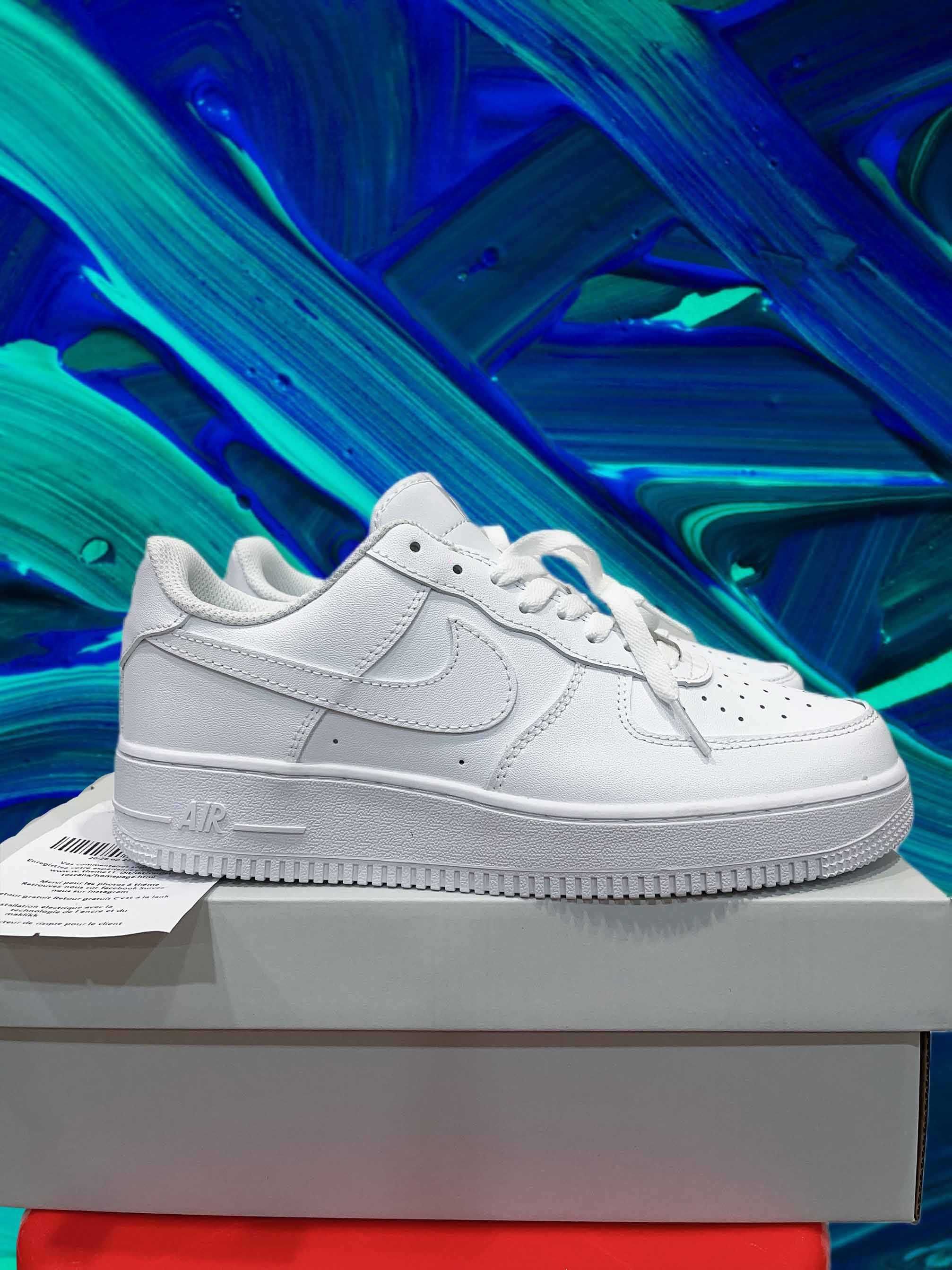 Nike Air Force 1 White Zupełnie nowe, nienoszone R.45